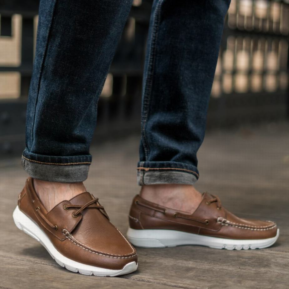 Scarpe Barca Thursday Boots Handsewn Runner Uomo Cioccolato | OJO1764DT